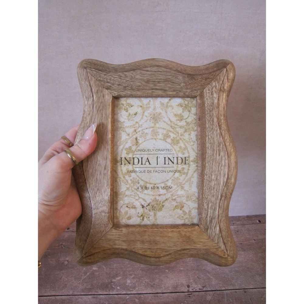 Vintage Wood Wavy Edge Photo Frame - Farmhouse 4 x 6 Picture Frame - Picture 10 of 11